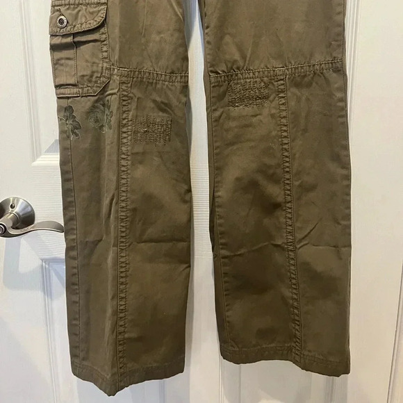 Vintage Y2K Low Rise Wide Khaki Green Cargo Pants Floral Whimsygoth Retro 8 - Picture 3 of 5